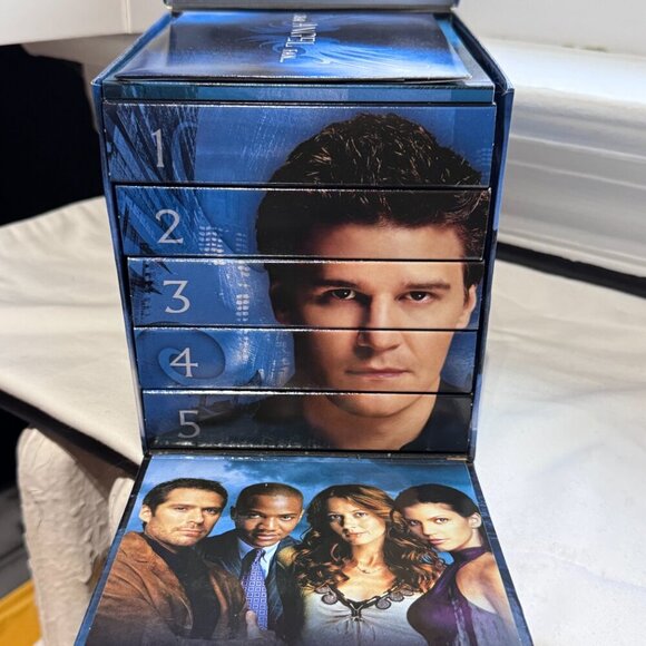 🎬 Rare Limited Edition DVD Collectors Angel TV Show - All Seasons (1-5) 121,193 - Picture 3 of 16